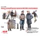 Фігури та мініатюри ICM48086 WWII Німеччина Luftwaffe Pilots and Ground Personnel in Winter Uniform (5 фігур)