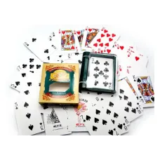 Карты игральные пластиковые (YET) (100% пластик) (10х9х2,1 см)