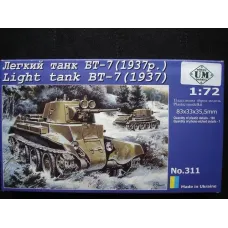 Советский легкий танк БТ-7 (1937) (UMT311) Масштаб:  1:72