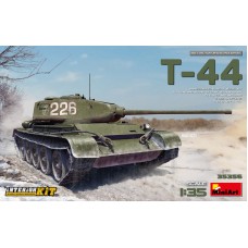 Средний танк T-44 с интерьером