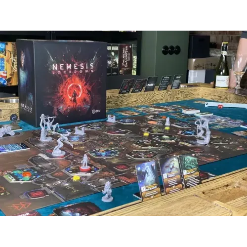 Настільна гра Немезида: Локдаун (Nemesis: Lockdown)