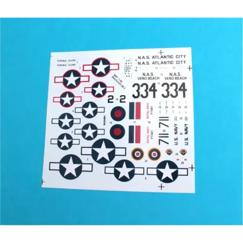 Сборная модель самолета RN447 Beech GB-2 (Traveller) 1:48