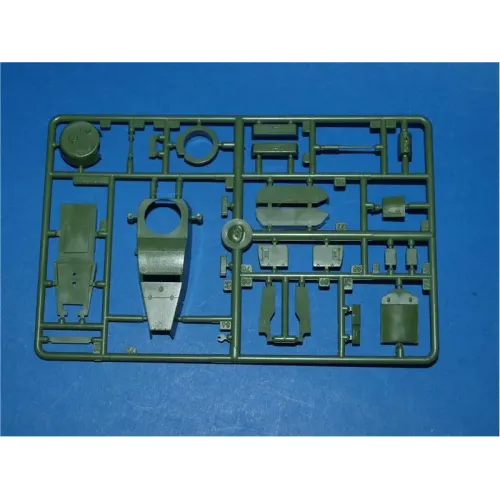 Бронетехніка та артилерія Бронеавтомобіль БА-10 (UM366) Масштаб: 1:72