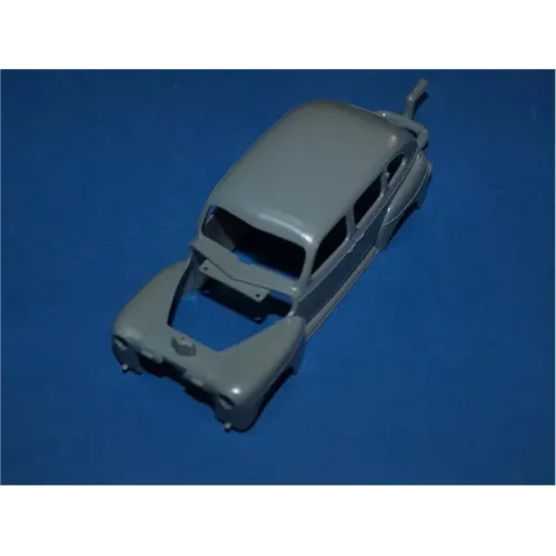 Бронетехника и артиллерия Американский командирский автомобиль 1942 (TAM32559) Масштаб: 1:48