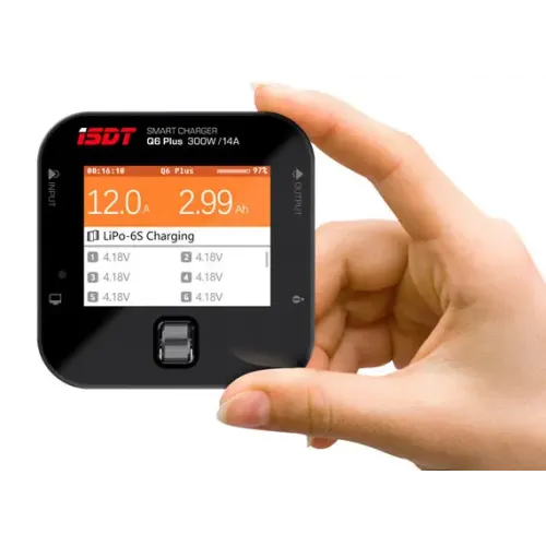 Зарядные устройства Зарядное устройство ISDT Q6 Lite DC 7-32В 12A 200Вт 1-6S XT60