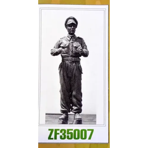 Фигуры и миниатюры Немецкий танкист 1942 г. (ZEB-F35007) Масштаб: 1:35