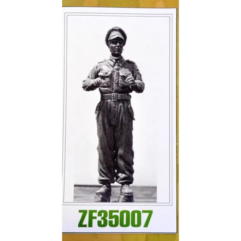 Немецкий танкист 1942 г. (ZEB-F35007) Масштаб: 1:35