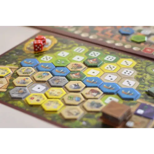 Настільна гра Замки Бургундії (The Castles of Burgundy) UA