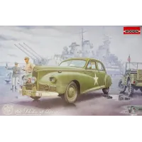 Американський армійський штабний автомобіль Packard Clipper 1941 року