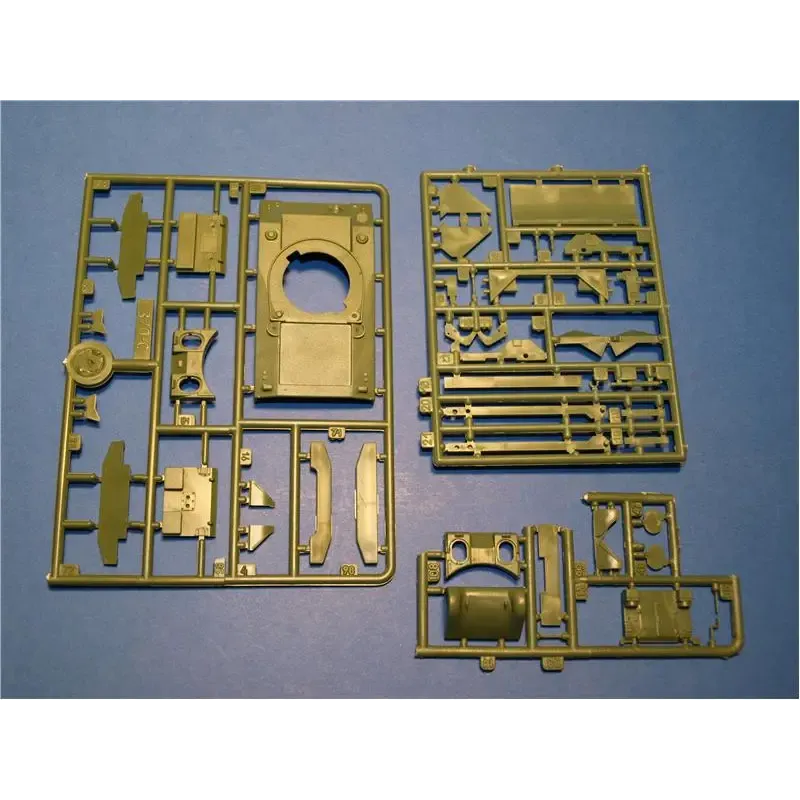 Танк M4A2 с отвалом бульдозера М1 (UM214) Масштаб: 1:72