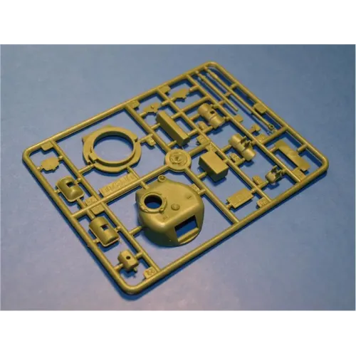 Бронетехника и артиллерия Танк M4A2 с отвалом бульдозера М1 (UM214) Масштаб: 1:72