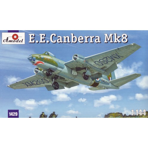 Літаки E.E.Canberra Mk.8