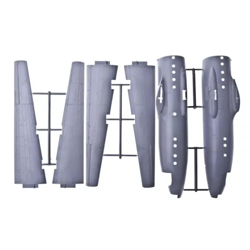 Збірна модель літака RN048 Antonov An-12BK Cub (Літак) 1:72