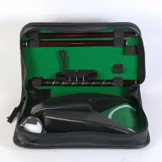 Набір для гольфу у шкіряному кейсі з механізмом повернення м'яча