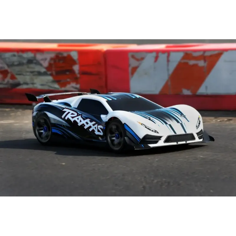 Автомобиль Traxxas XO-1 Brushless 1:7 RTR 686 мм 4WD 2,4 ГГц (64077 Red)