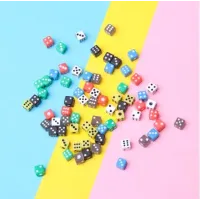 Кубик D6 с точками (цвет в ассортименте)