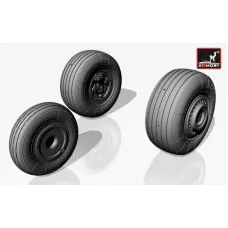 Колеса для самолета Sukhoj Su-25 Frogfoot 1:32