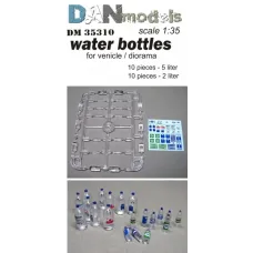 Набор бутылок с водой 1:35