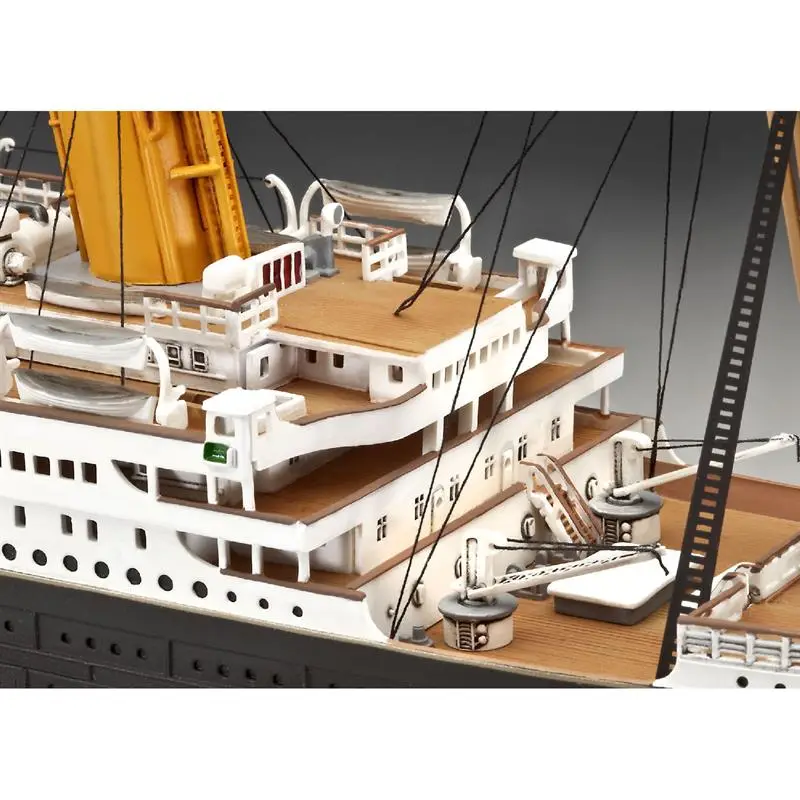Збірна модель Збірна модель-копія Revell набір Лайнер Титанік. До 100-річчя споруди. рівень 5 масштаб 1:400
