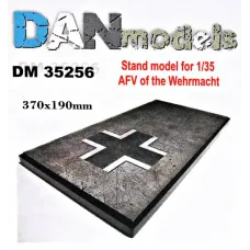 Подставка для моделей. Тема: Бронетанковая техника Вермахта (190x370 мм) 1:35