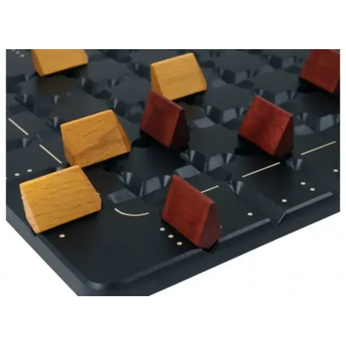 Настольная игра Сквадро (Squadro)