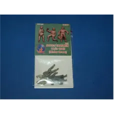Радянські танкісти (зимова уніформа) 1943-1945, набір 2 (HAR72005R) Масштаб: 1:72