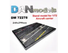 Подставка для моделей. Тема: Палуба авианосца (240x290 мм) 1:72
