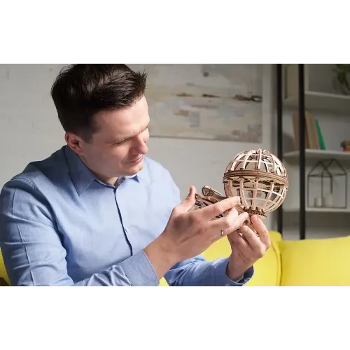 Ukrainian Gears Глобус