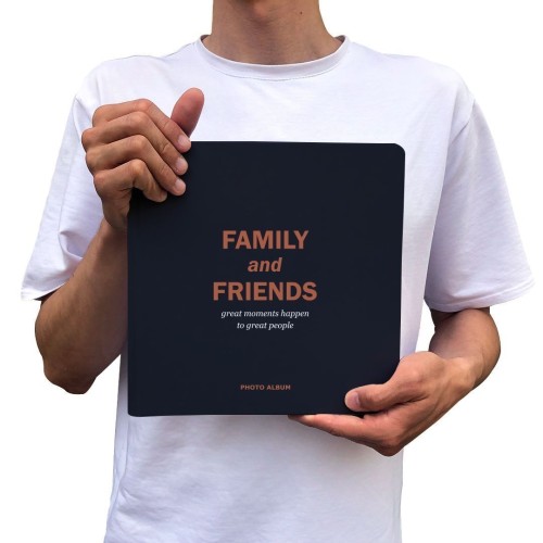 Ігрові елементи Фотоальбом. Family and friends