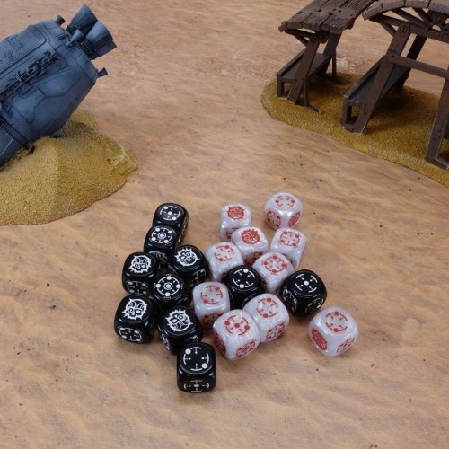 Кубики (дайсы) Набор кубиков Crosshairs Compact D6: Black & Pearl Dice Set
