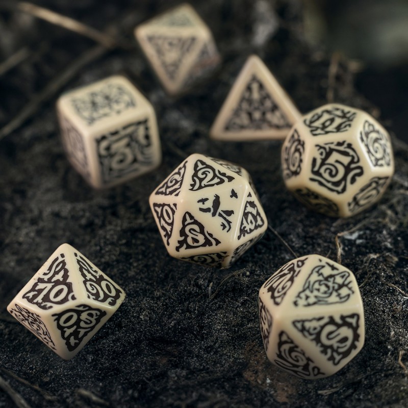 Набор кубиков The Witcher Dice Set. Leshen - The Master of Crows (7)