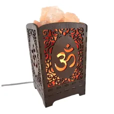 Соляная лампа из гималайской соли 