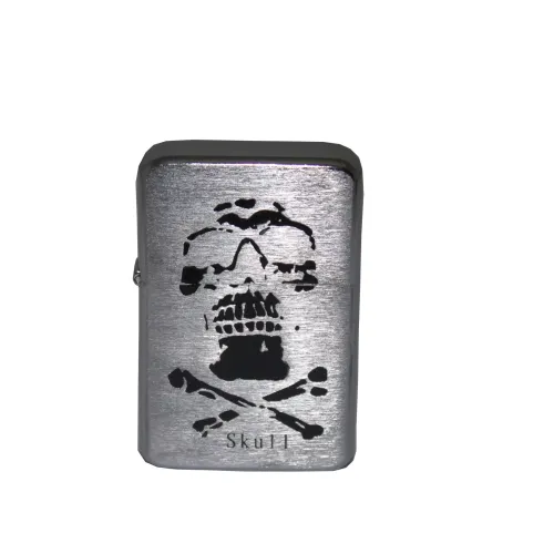 Бензинові запальнички Запальничка бензинова STAR SKULL Срібляста (28113STAR)