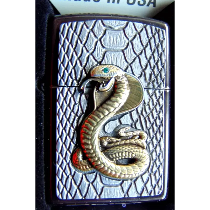 Зажигалка бензиновая ZIPPO Kobra gold (2005928)