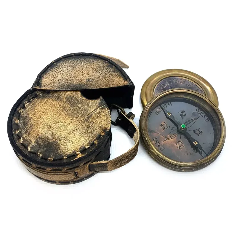 Компас безжидкостный бронзовый в кожаном футляре " Dollond London" Compass Dolland Antic 8,7 х3,5см (DN34903)