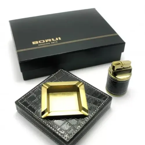 Бензинові запальнички Подарунковий набір настольна попільничка із газовою запальничкою (21х15,5х5 см) чорний, еко-шкіра(DN27222)