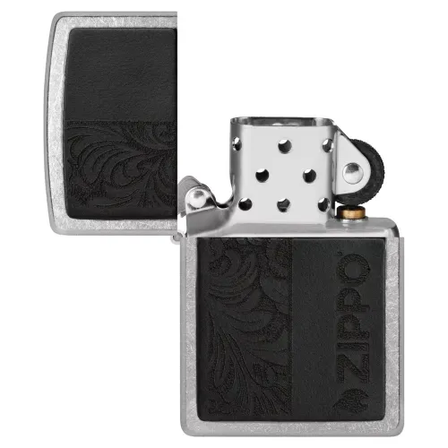 Бензиновые зажигалки Зажигалка бензиновая ZIPPO Black Leather Emblem - Zippo Design, хром, кожа, черный (49919)