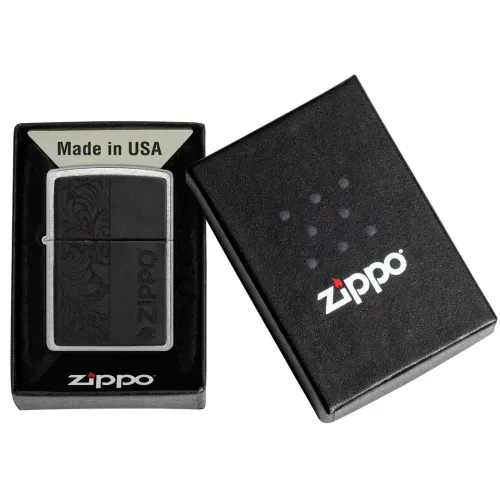 Бензиновые зажигалки Зажигалка бензиновая ZIPPO Black Leather Emblem - Zippo Design, хром, кожа, черный (49919)