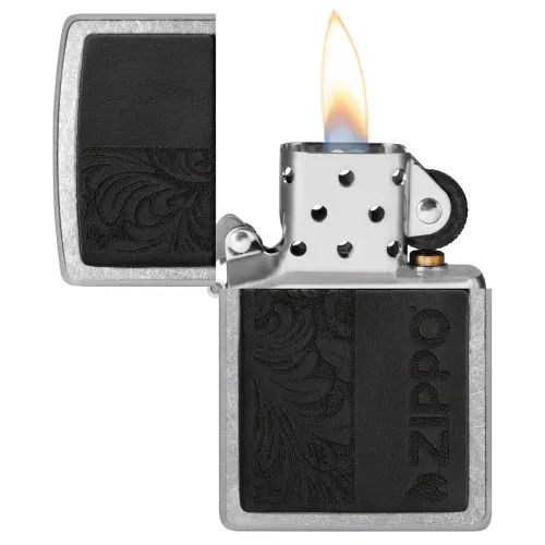Бензиновые зажигалки Зажигалка бензиновая ZIPPO Black Leather Emblem - Zippo Design, хром, кожа, черный (49919)