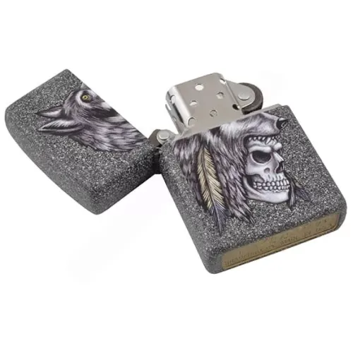 Бензиновые зажигалки Зажигалка бензиновая Zippo Wolf Skull Feather Design (29863) Бензиновые зажигалки Зажигалка бензиновая Zippo Wolf Skull Feather Design (29863)