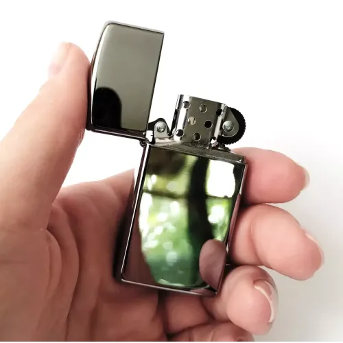 Зажигалка бензиновая ZIPPO узкая HIGH POLISH CHROME (1610)