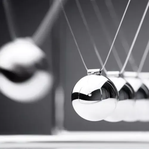 Приниматели решений и антистрессы Маятник Шары Ньютона антистресс инерционные (17,5х18х15 см)пластик, металл, коричневые (DN29727)