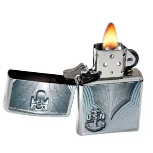 Бензиновые зажигалки Зажигалка бензиновая ZIPPO United States Navy (28682)