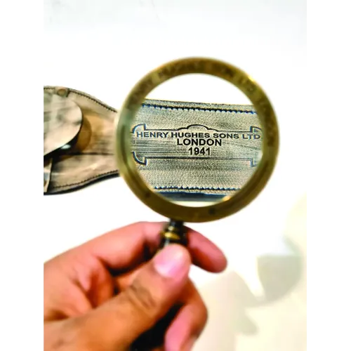 Компасы, лупы Лупа винтажная Henry Hughes Sons LTD. London1941 в кожаном чехле, латунь, стекло, темная бронза, кратность 6Х 23х12х2 см (DN28240)