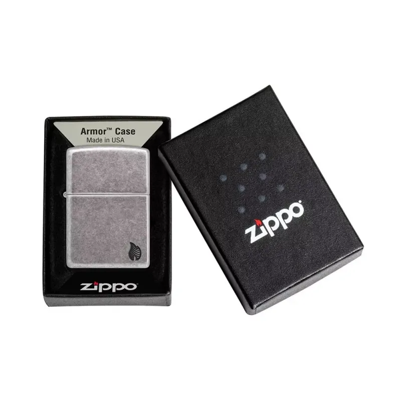 Зажигалка армированная бензиновая Zippo Armor® Antique Silver Plate Series Flame, серая (46399)