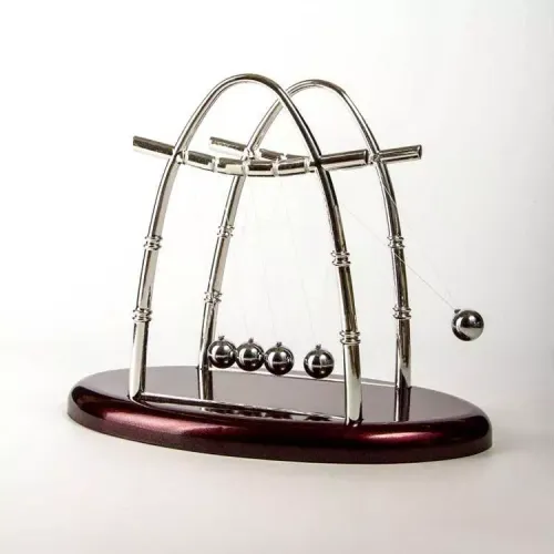 Приниматели решений и антистрессы Маятник антистресс Шары Ньютона инерционные (17х14,5х11 см)пластик, металл, коричневые (DN18017)