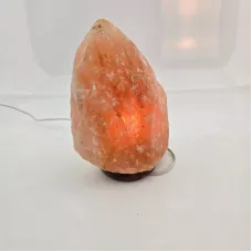 Соляная лампа из гималайской соли 