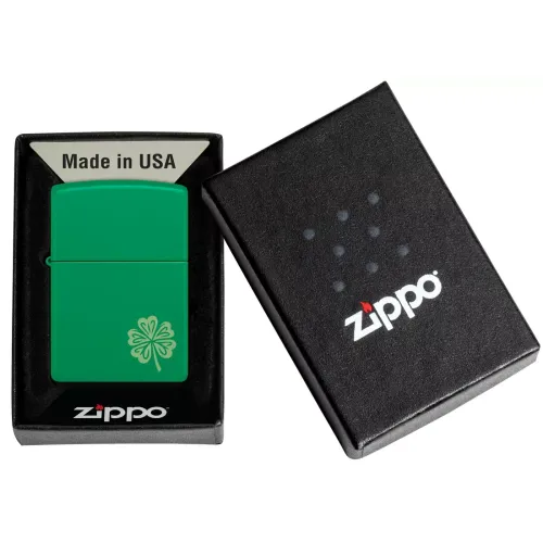 Зажигалка бензиновая ZIPPO Regular Grass Green Matte Lucky Clover Design, зеленый (46850)