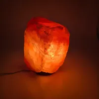Соляная лампа из гималайской соли 