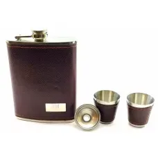 Фляга з чарками та лійкою в подарунковій упаковці (DN32851)